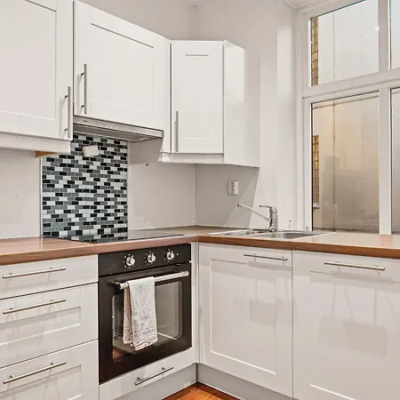 Dinbnb Style - 200m To Torgalmenningen برغن